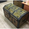 Сундук для бани с кованой отделкой
